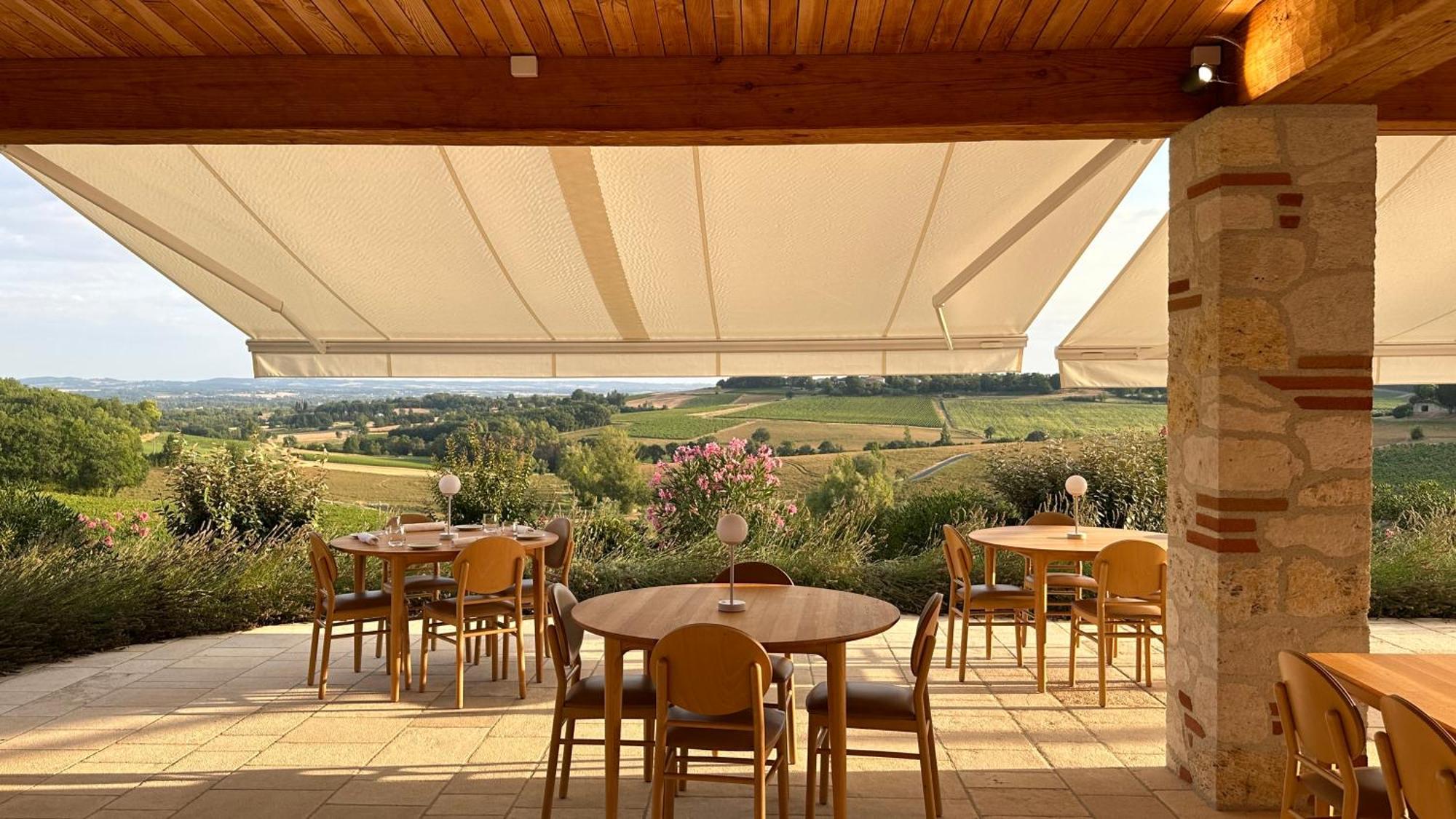 Chateau Lecusse - La Grande Roche - Hotel, Spa, Boutique & Restaurant Broze Exteriör bild