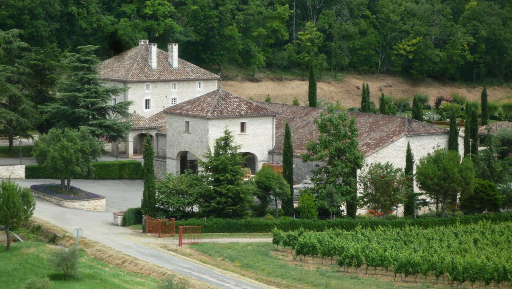Chateau Lecusse - La Grande Roche - Hotel, Spa, Boutique & Restaurant Broze Exteriör bild